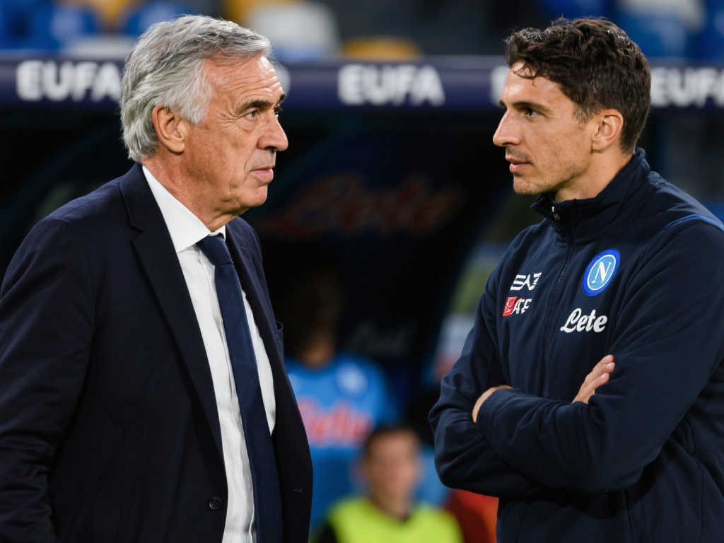 双方在本赛 双方在本赛